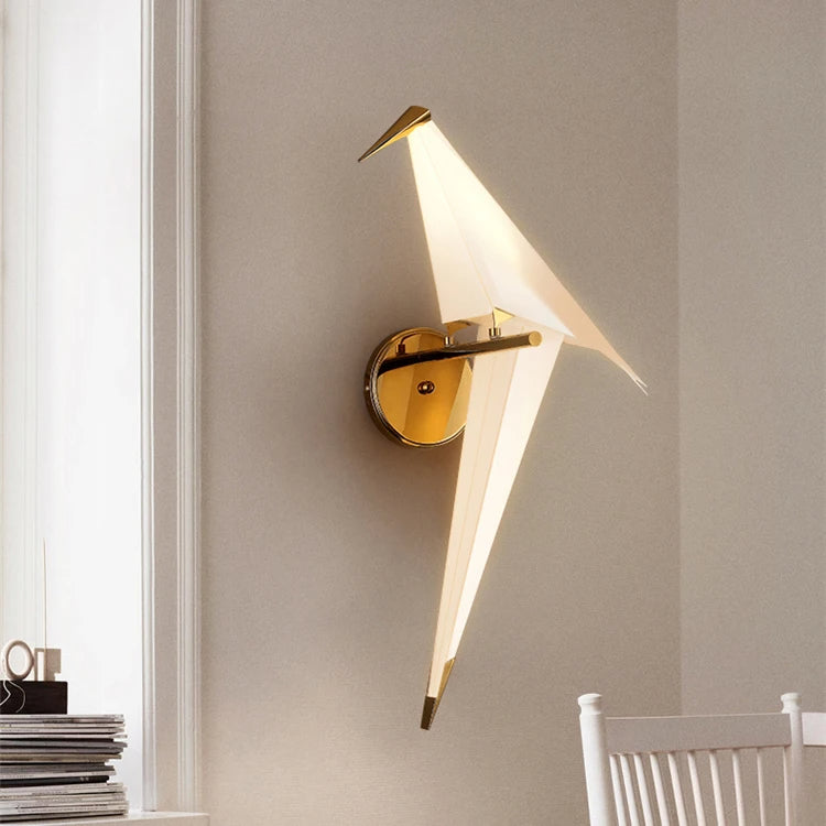 Arandela Dourada para Parede Interna - Design Origami