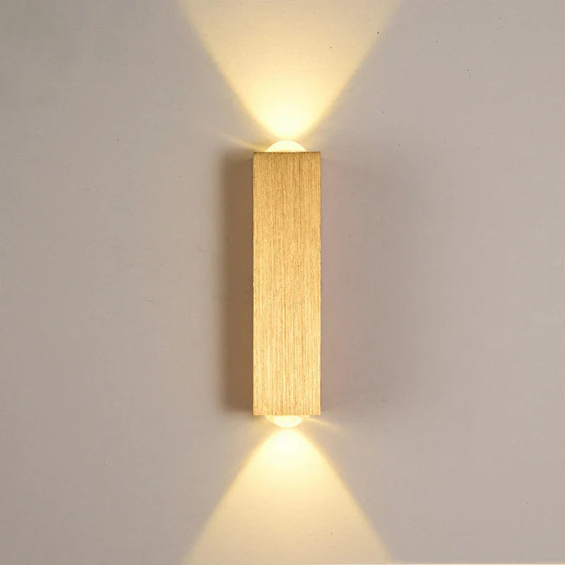 Arandela de Parede Externa Dourada para Iluminação de Paredes