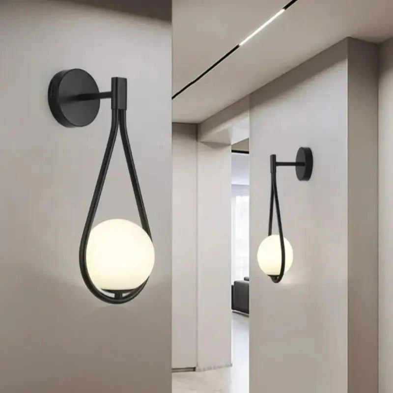 Arandela de Parede Minimalista em Metal - Design Gota