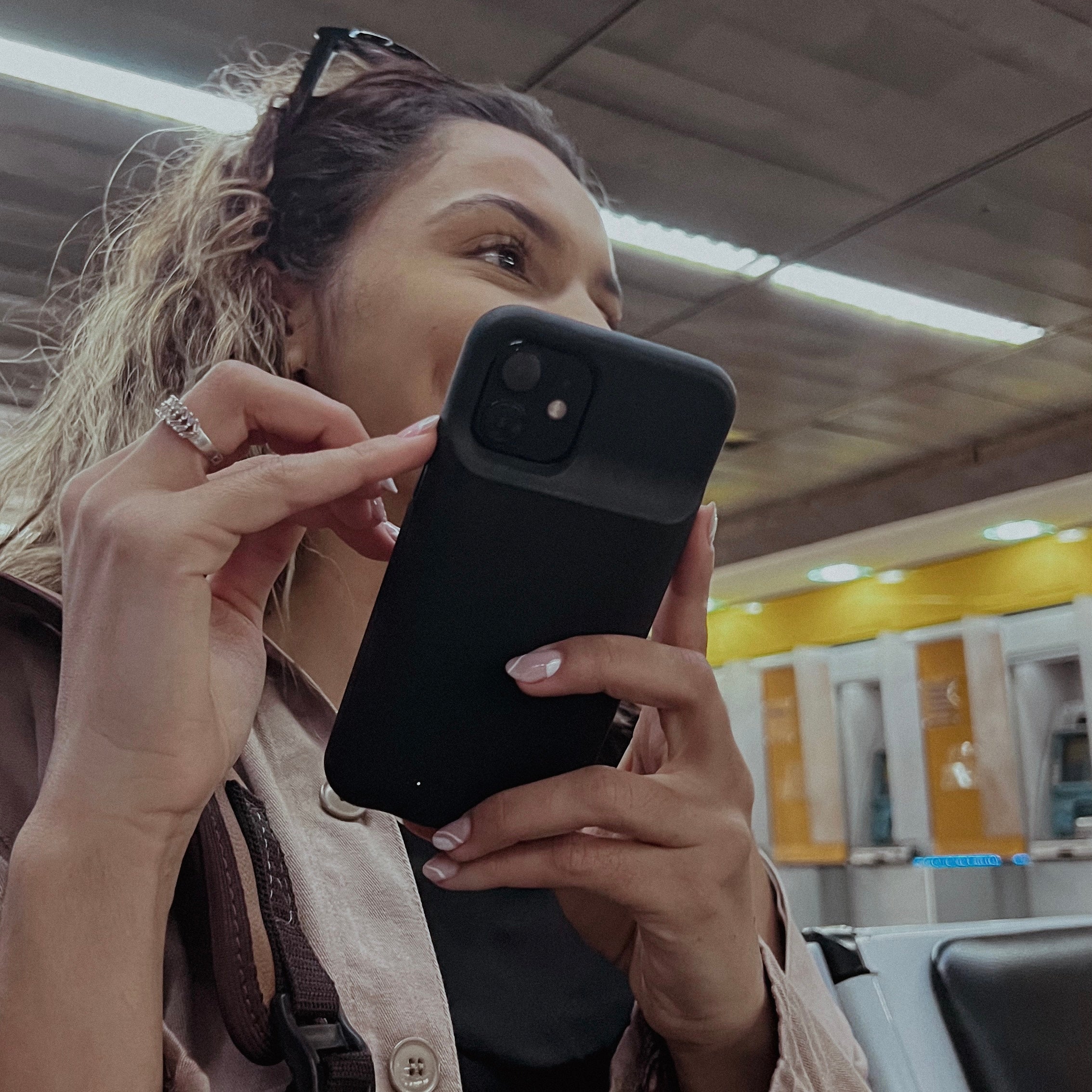 Capa Carregadora para iPhone - Bateria Externa Portátil