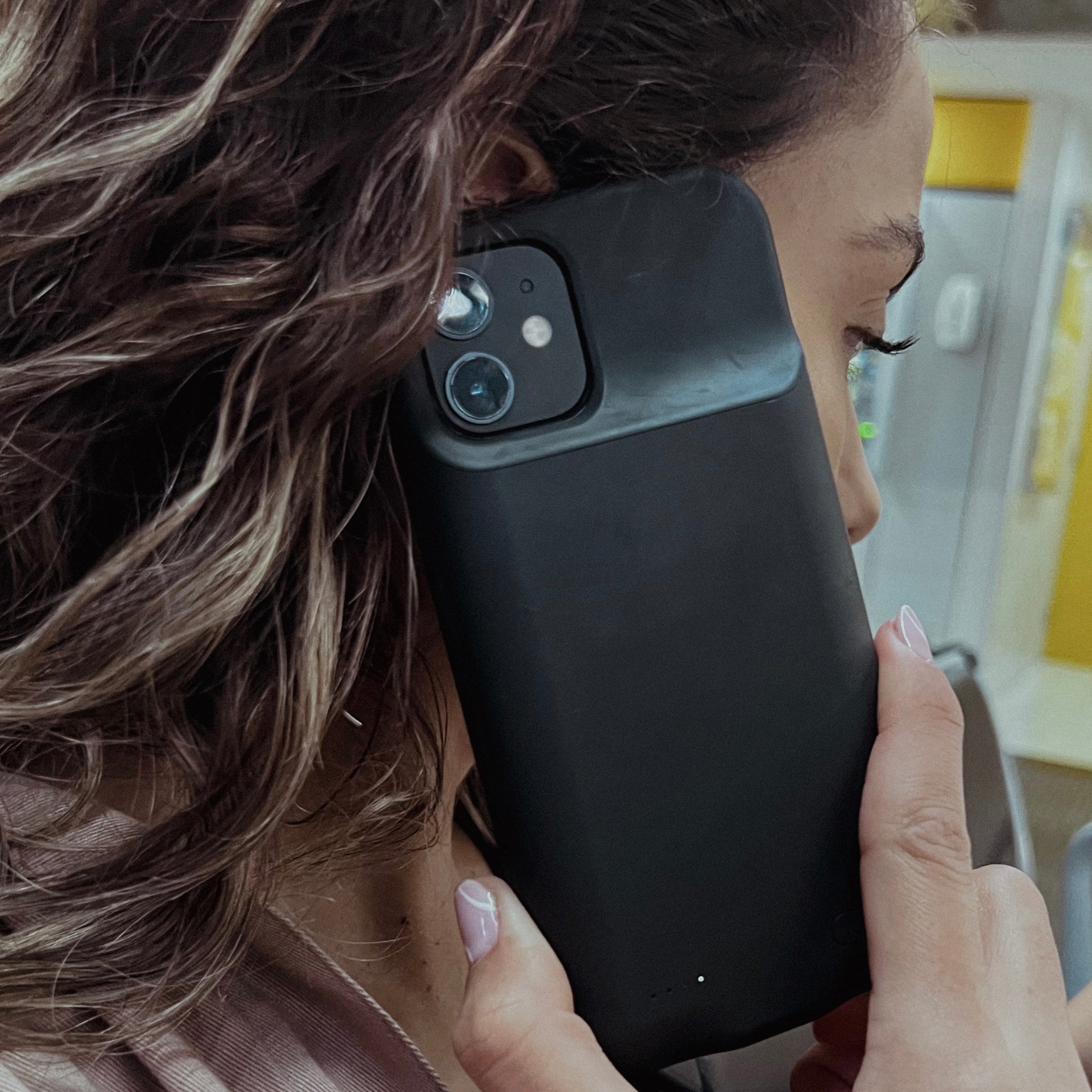 Capa Carregadora para iPhone - Bateria Externa Portátil