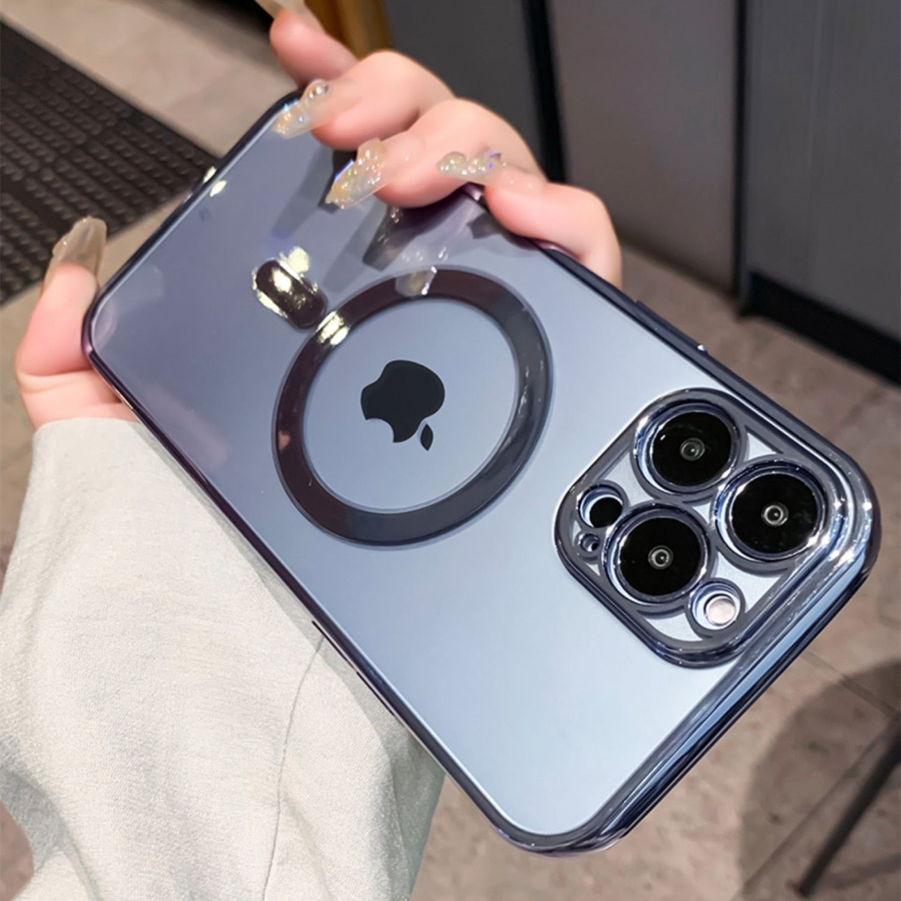 Capinha Transparente para iPhone com MagSafe - Luxo e Proteção