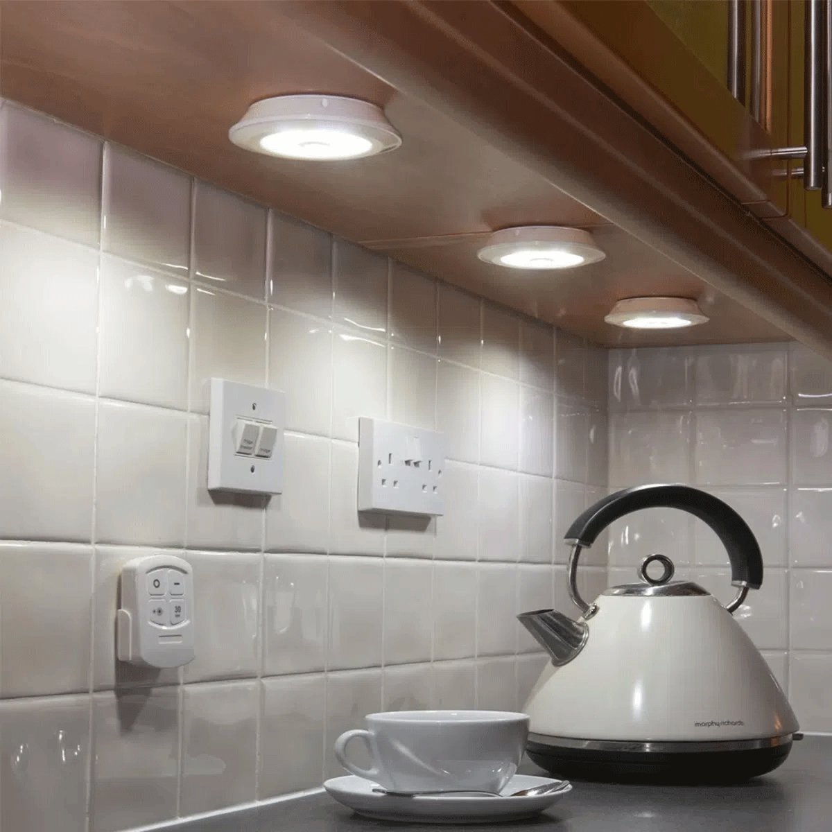 Conjunto de 3 Luminárias LED Sem Fio com Controle Remoto para Iluminação Prática