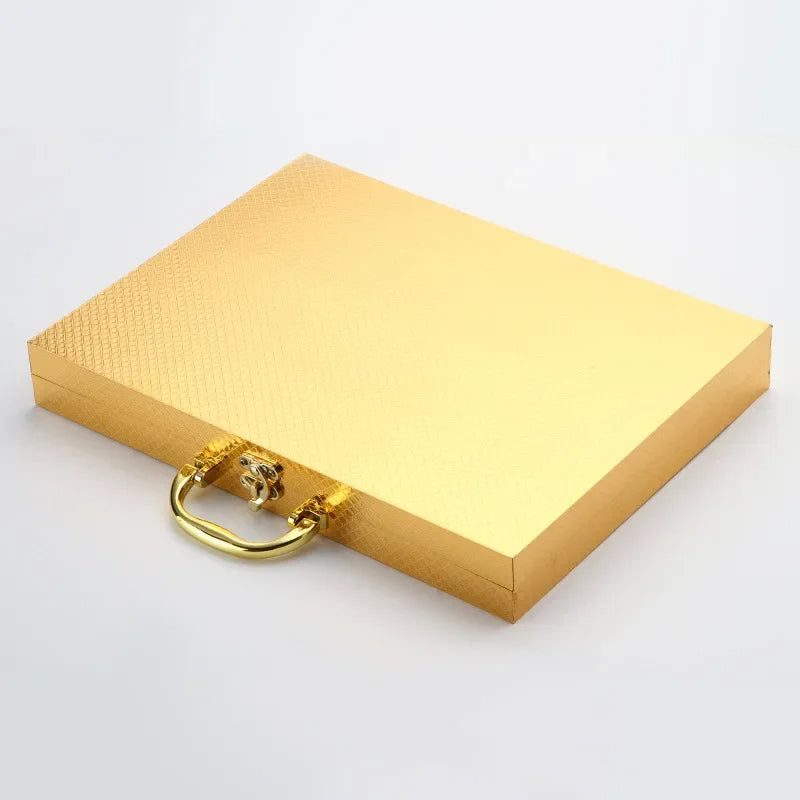 Conjunto de Talheres Dourados em Aço Inoxidável - 24 Peças, Design Elegante para Jantar