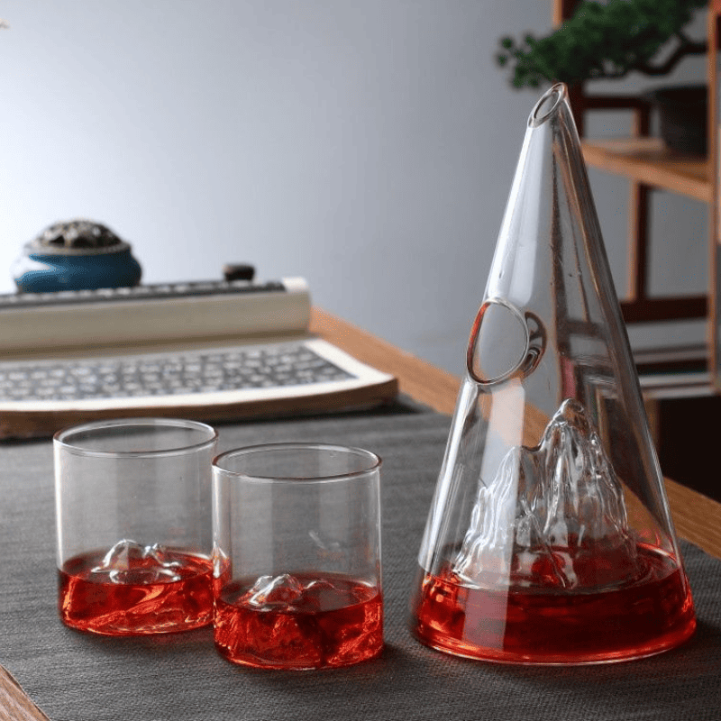 Decantador de Vinho e Whisky em Vidro com Design em Pirâmide para Bar em Casa