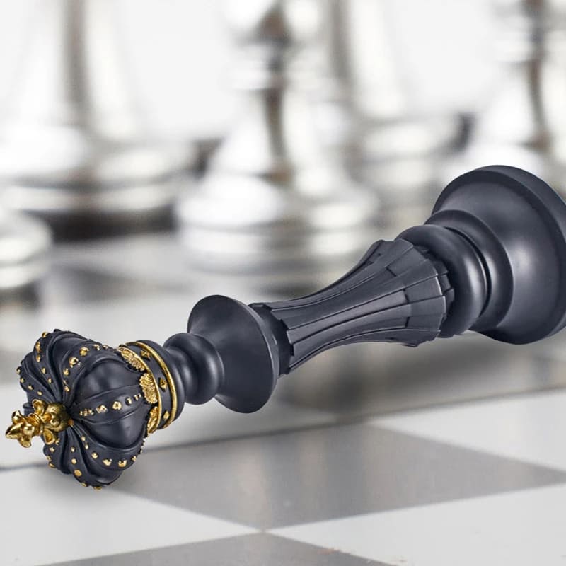 Estatueta Decorativa de Resina para Mesa - Peças de Xadrez