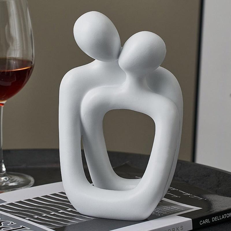 Estatueta de Casal Apaixonado em Resina - Decoração Romântica