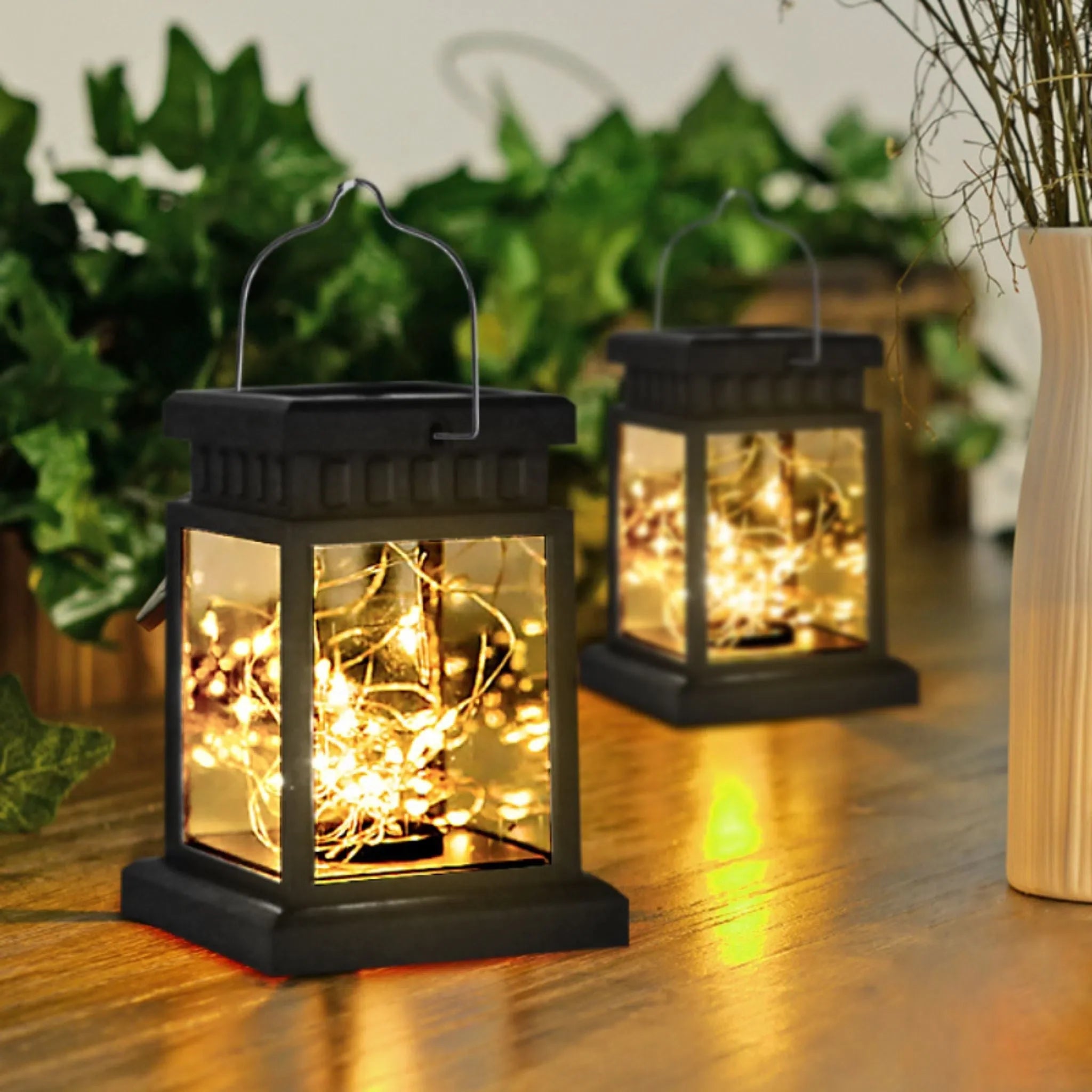 Luminária LED Decorativa para Jardim - Vela com Energia Solar