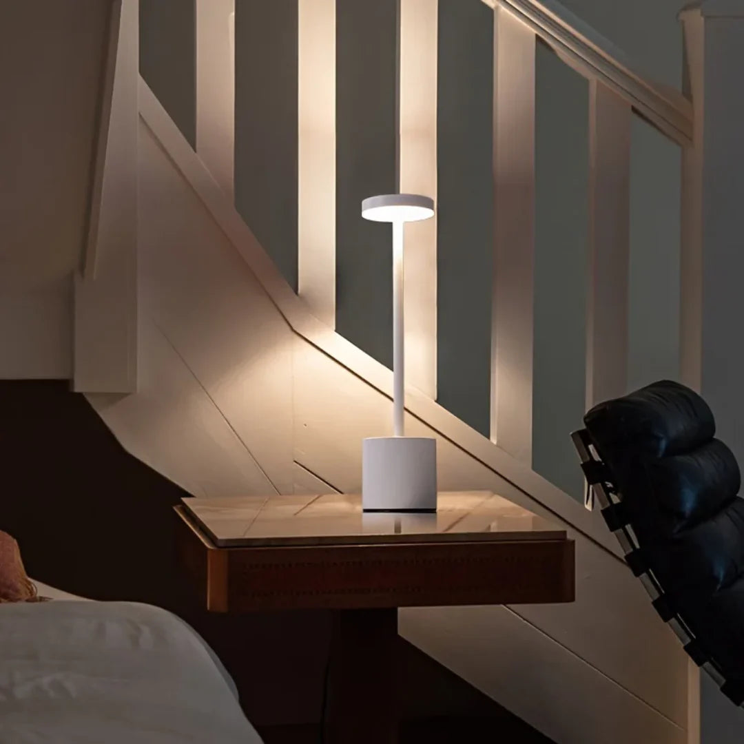Luminária de Mesa Decorativa Recarregável Sem Fio - Iluminação Moderna