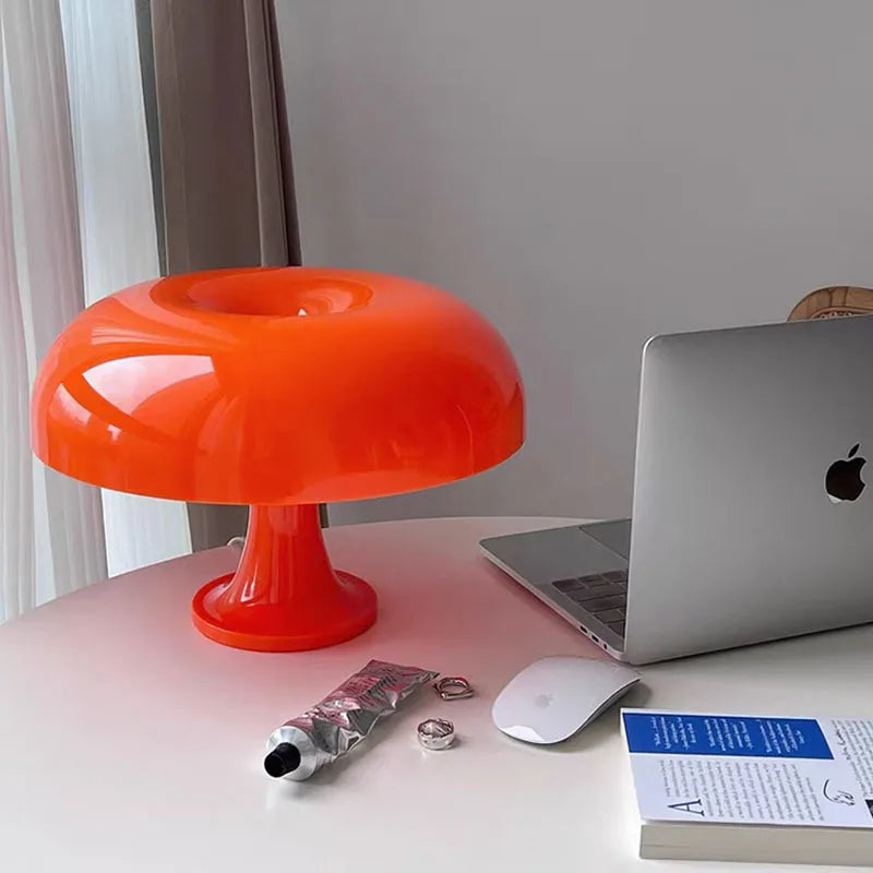 Luminária de Mesa Estilo Cogumelo na Cor Laranja