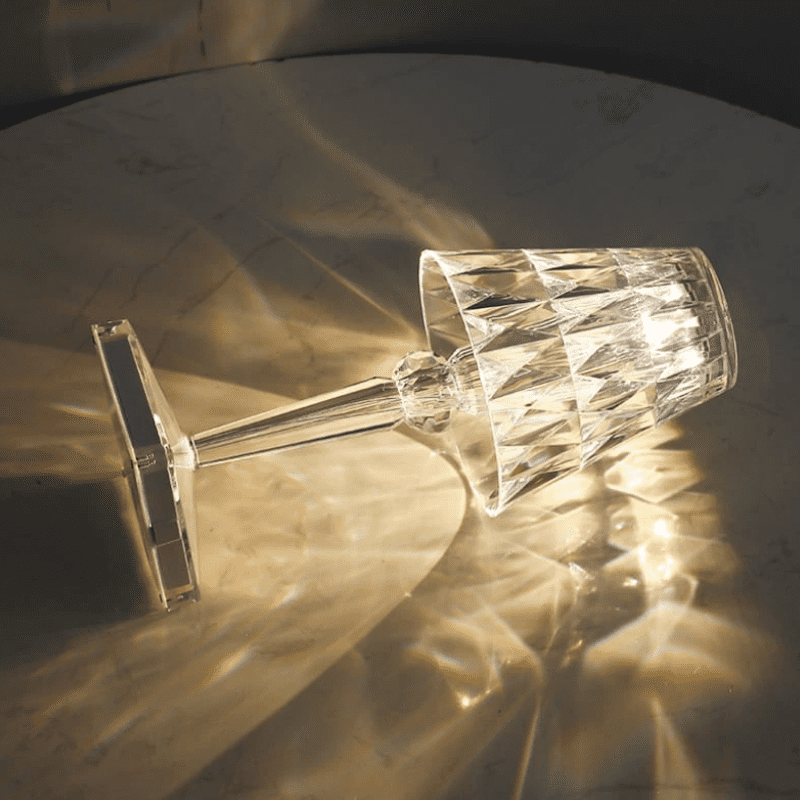 Luminária de Mesa LED Diamante USB 3 em 1 Sem Fio - Iluminação Moderna e Portátil