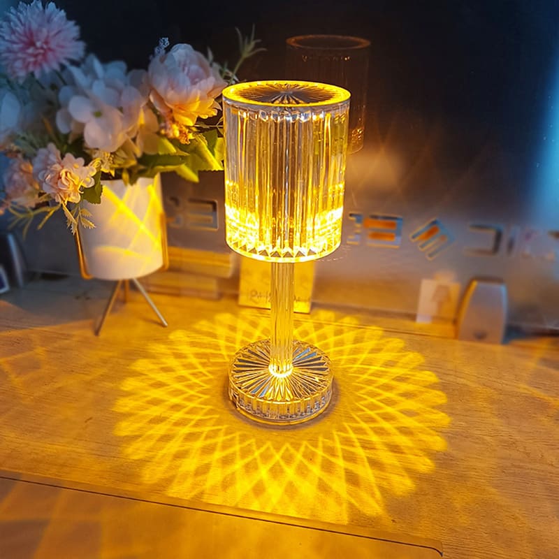 Luminária de Mesa LED Recarregável Sem Fio em Cristal - Iluminação Moderna