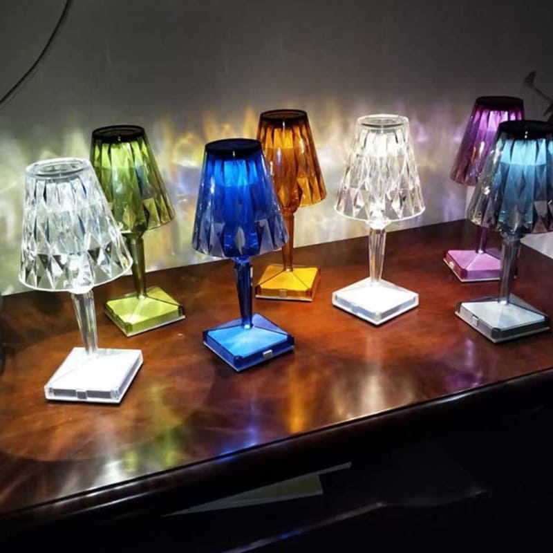 Luminária de Mesa LED Sem Fio 3 em 1 Premium Colors - Iluminação Moderna e Versátil