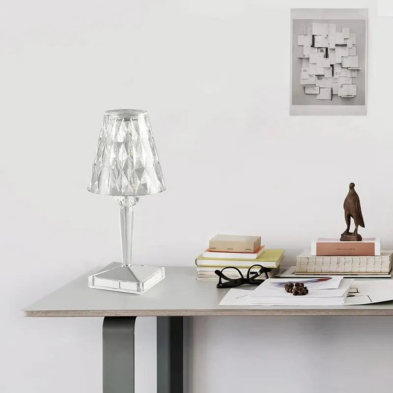 Luminária de Mesa Sem Fio 3 em 1 com Carregador USB e Controle Touch