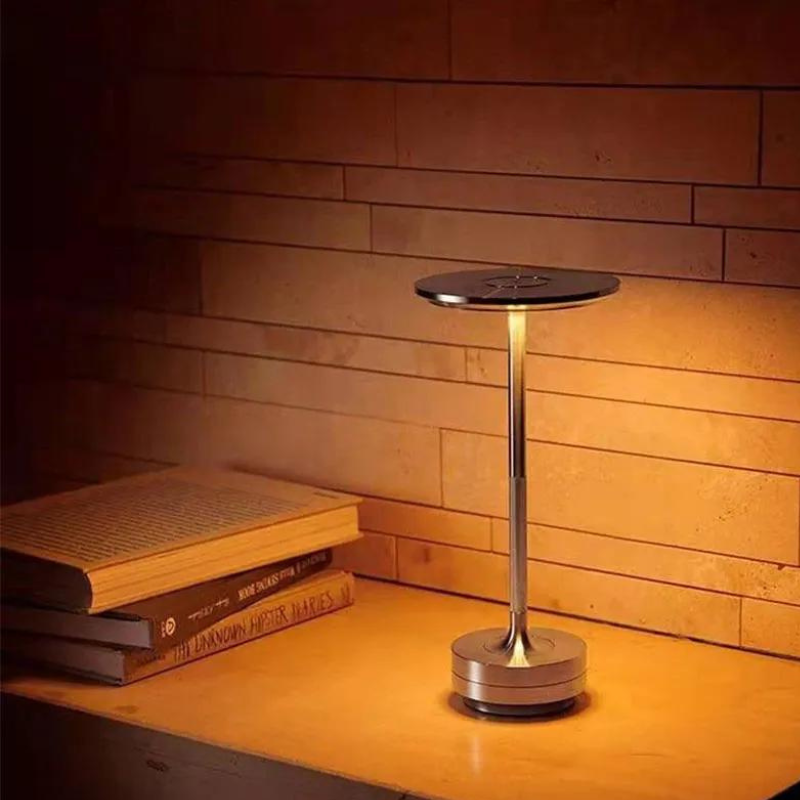 Luminária de Mesa Sem Fio com 3 Tons de Luz - Modelo Copenhagen
