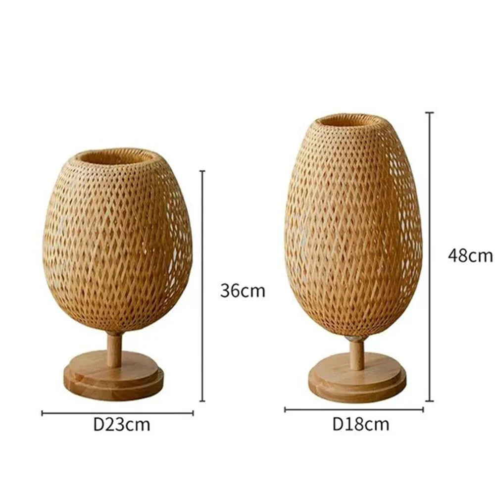 Luminária de Mesa em Bambu e Rattan - Iluminação Decorativa