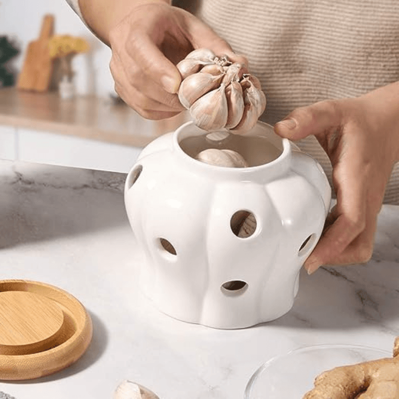 Pote de Alho em Cerâmica Respirável - Armazenamento Ideal para Alho Fresco