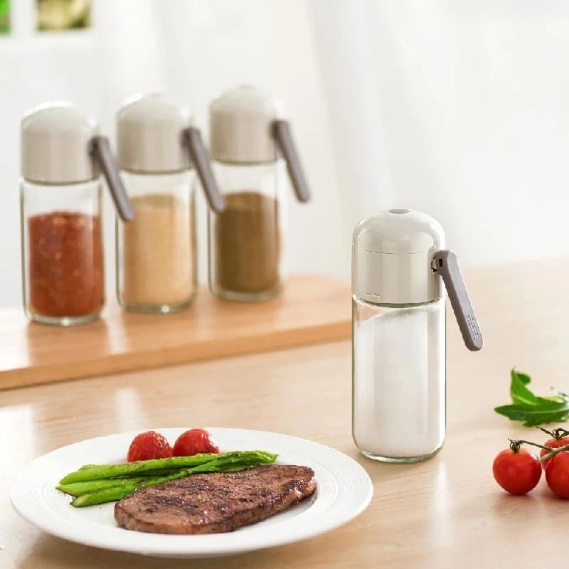 Saleiro Porta Sal e Temperos com Medidor - Utensílio de Cozinha Prático