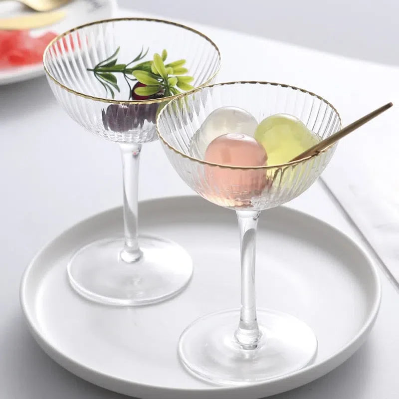 Taça de Vidro para Sobremesa com Borda Dourada - Elegante e Sofisticada