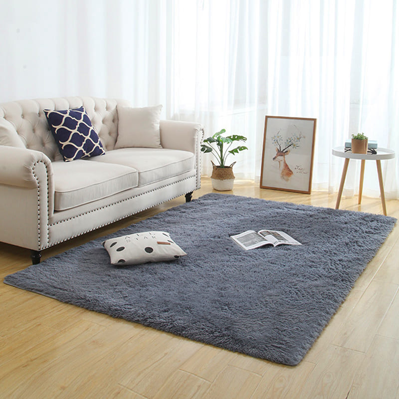 Tapete Felpudo Liso Cinza - Ideal para Sala e Quarto