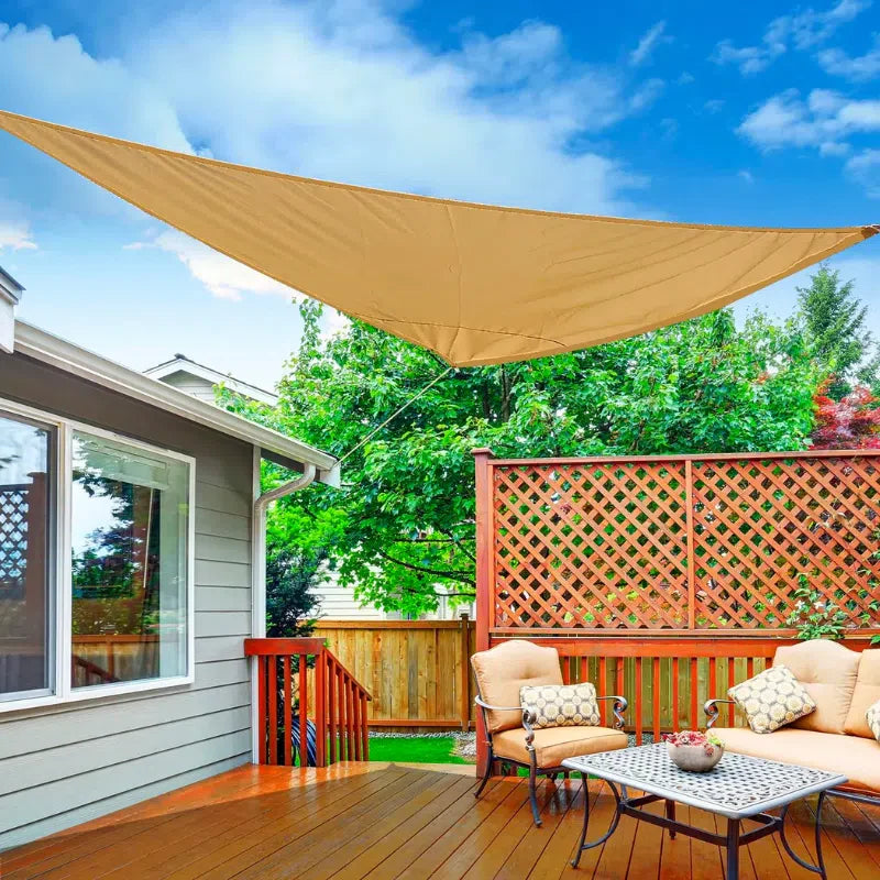 Toldo Impermeável Triangular para Proteção de Área Externa