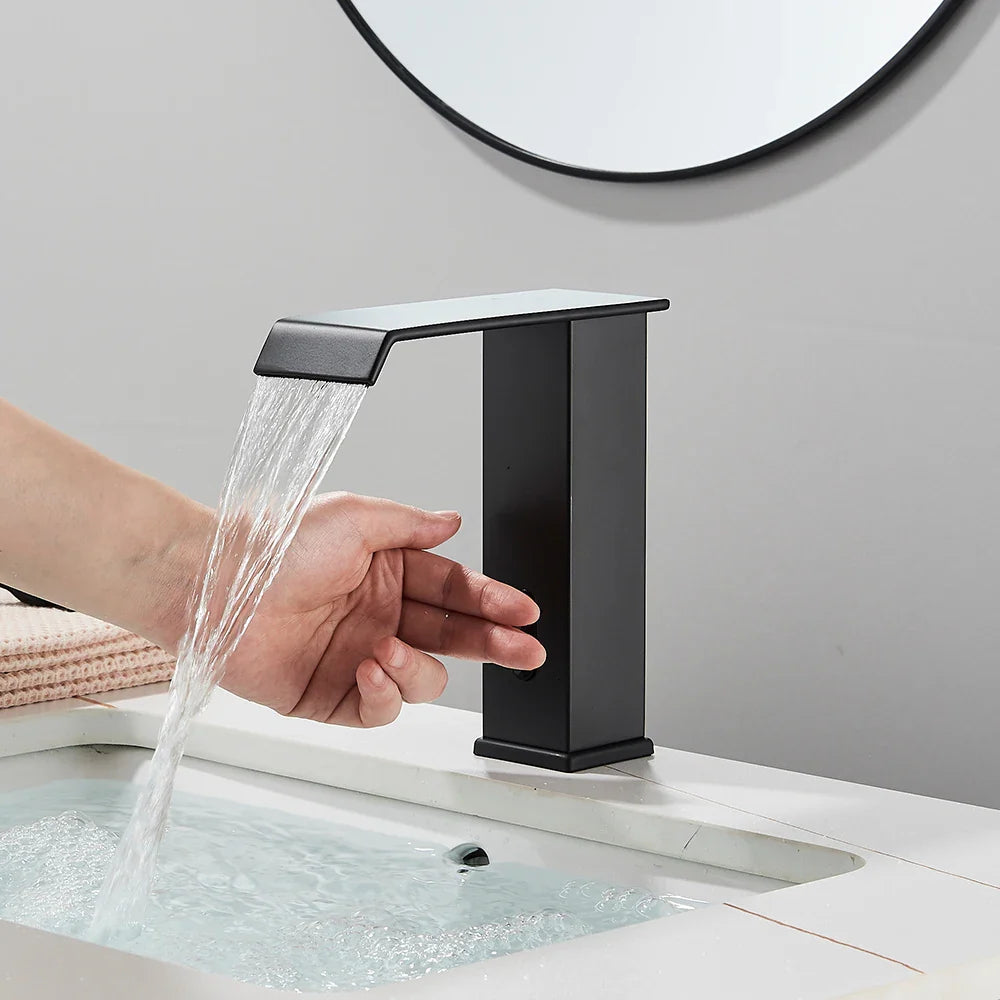 Torneira Elétrica com Sensor Touch para Banheiro - Modelo Arion