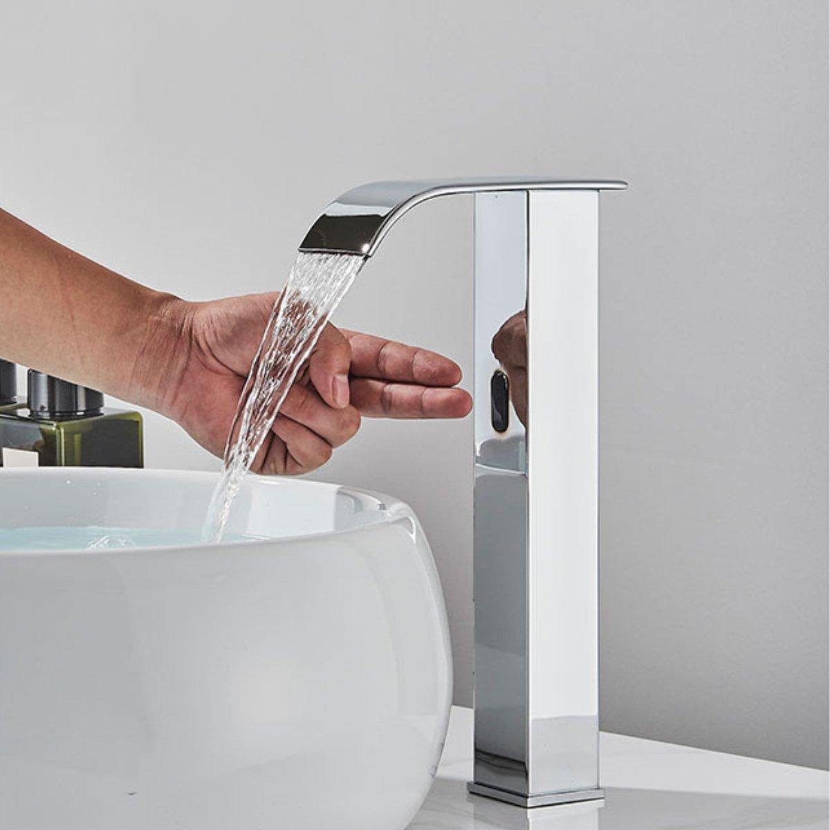 Torneira Elétrica com Sensor para Banheiro Orion - Economia de Água e Tecnologia Avançada