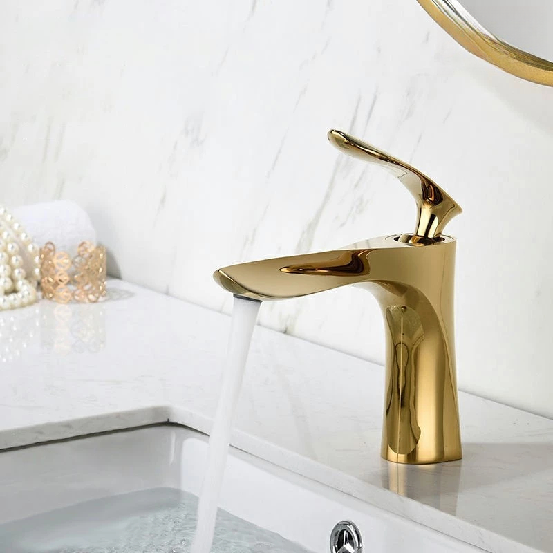 Torneira Monocomando Dourada para Banheiro - Misturador com Bica Baixa