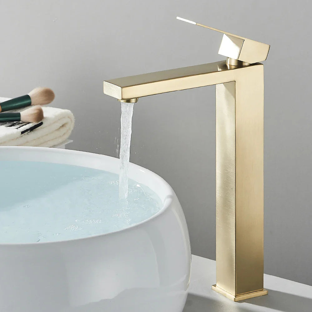 Torneira Monocomando para Banheiro Modelo Elara - Design Moderno e Funcional