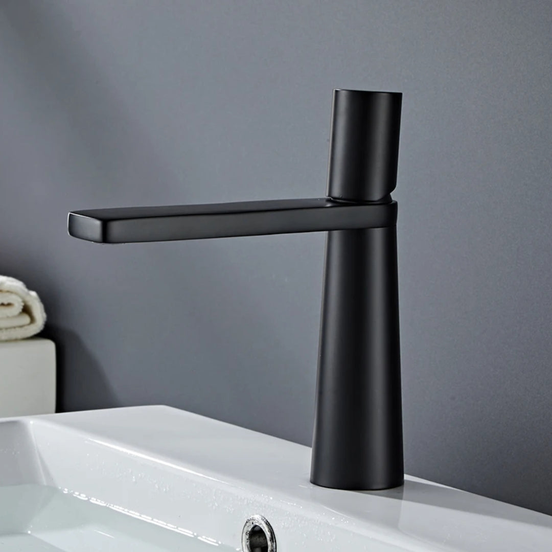 Torneira Monocomando para Cozinha Gourmet com Acabamento Moderno