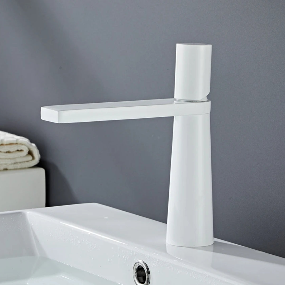 Torneira Monocomando para Cozinha Gourmet com Acabamento Moderno