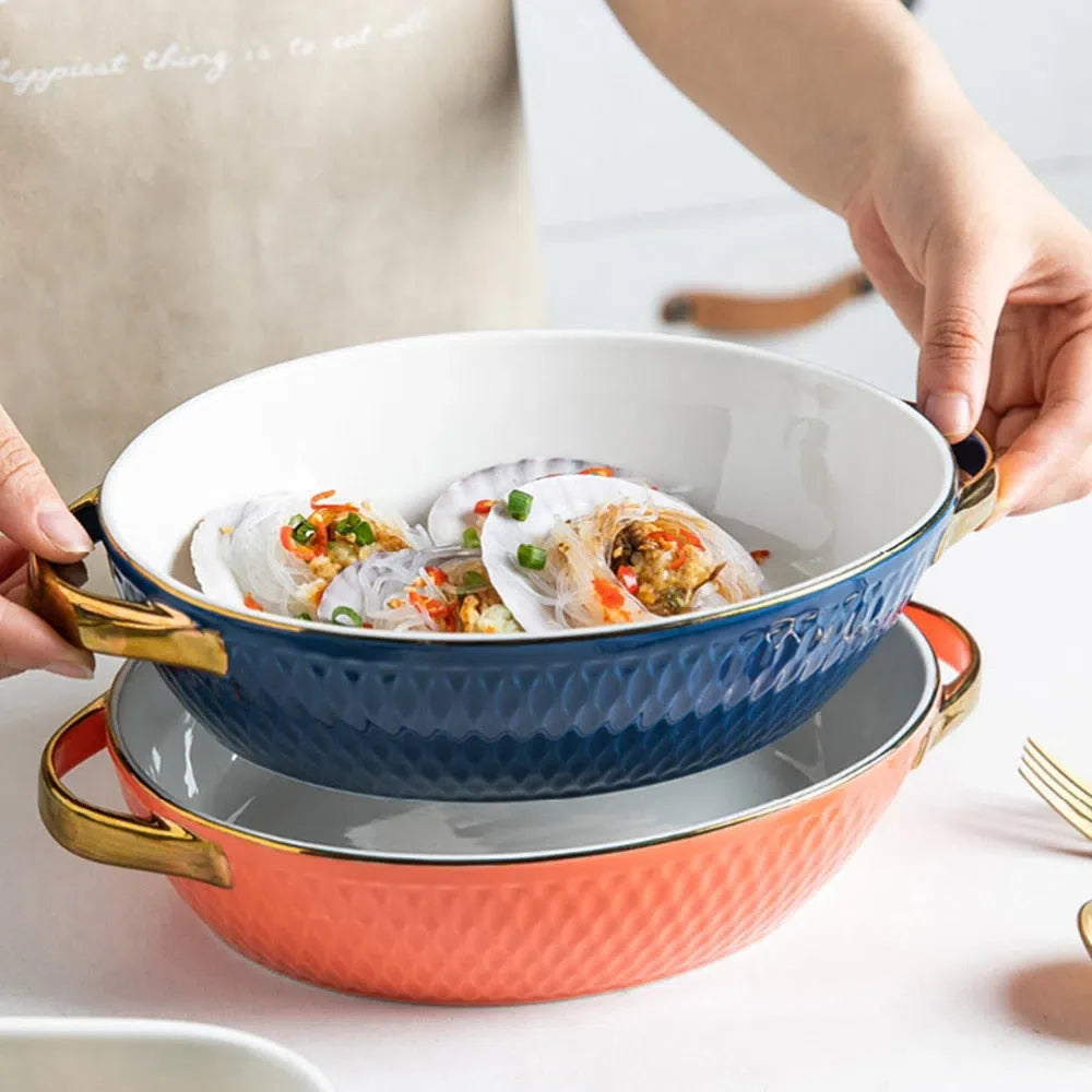 Travessa de Cerâmica Francesa com Alças Douradas - Utensílio de Cozinha Elegante