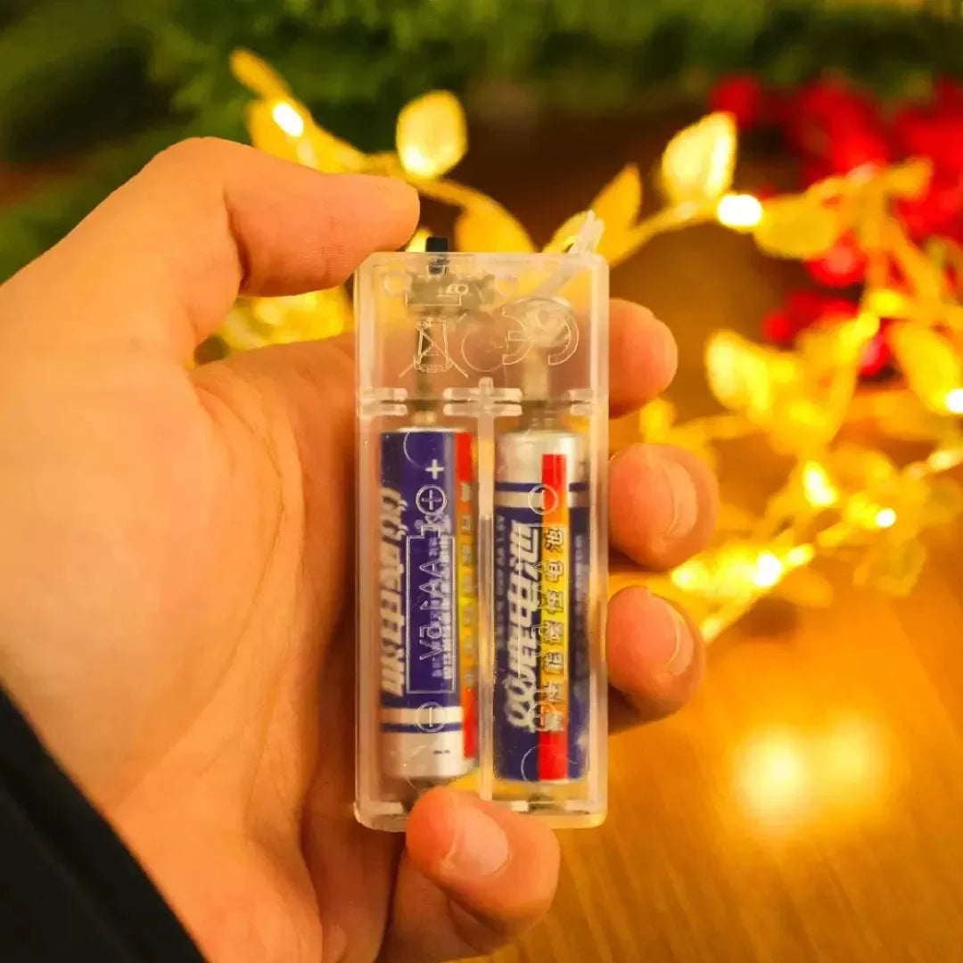 Trepadeira Artificial com Folhas Douradas e Iluminação LED - Decoração de Interiores