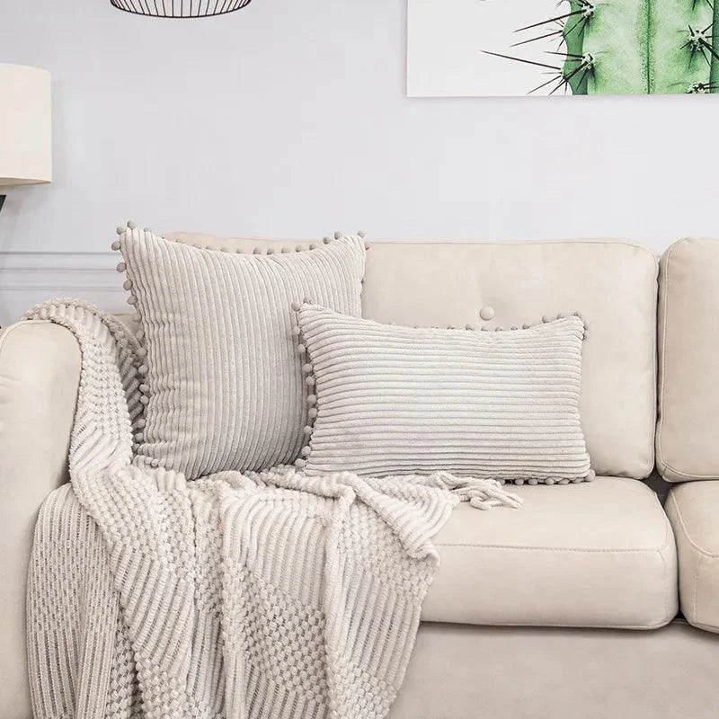 Capa de Almofada Listrada em Veludo Cotelê para Decoração de Interiores