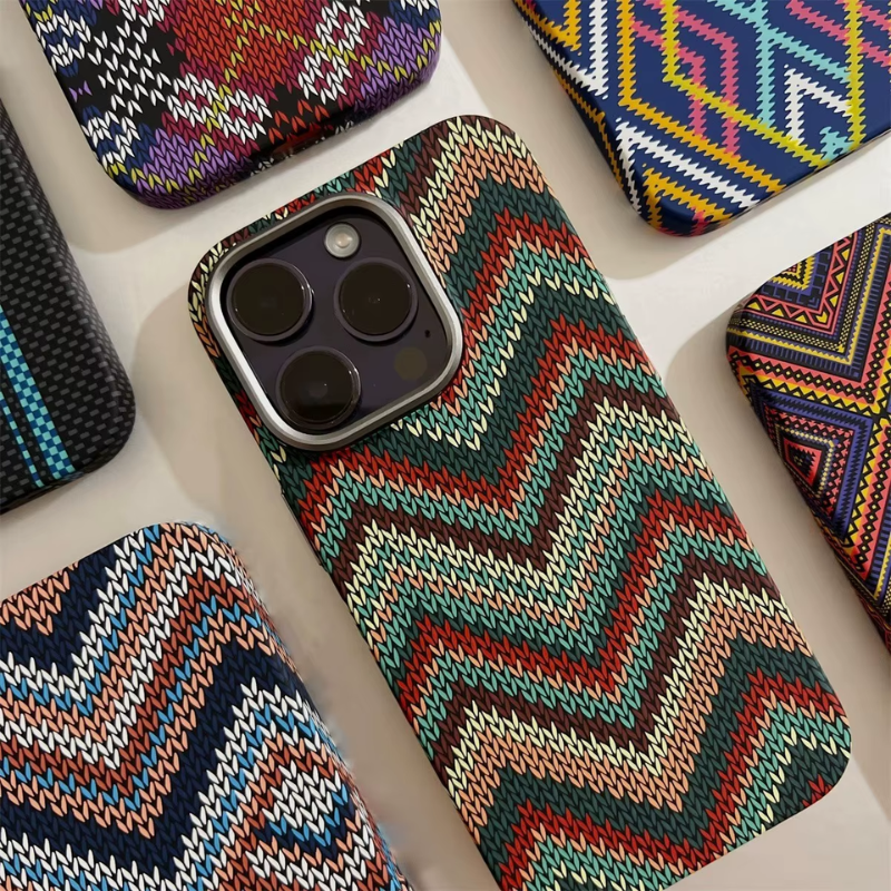 Capinha para iPhone em Fibra de Carbono Super Premium com Magsafe