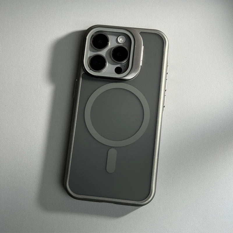 Capinha para iPhone Nano Ultra com proteção para câmeras e compatível com MagSafe