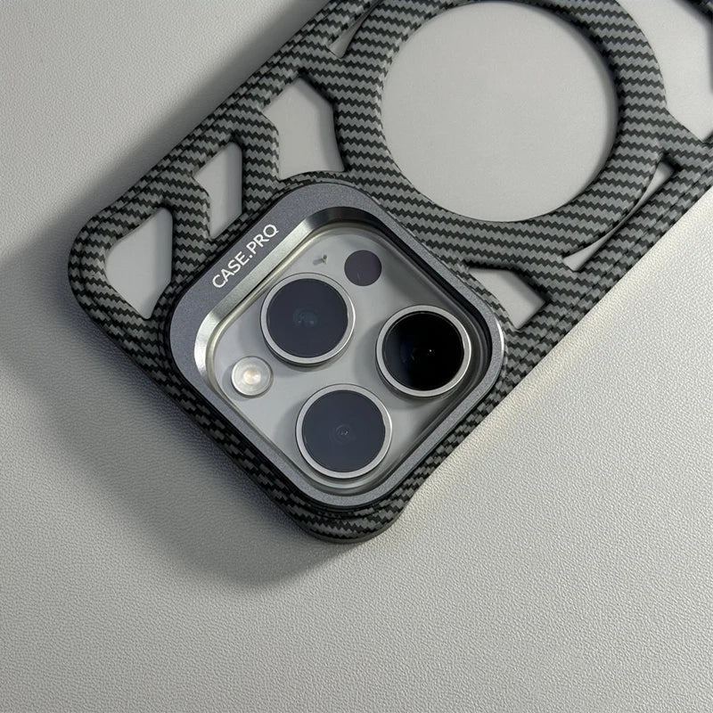 Capinha Slim Carbon para iPhone com Carregamento MagSafe