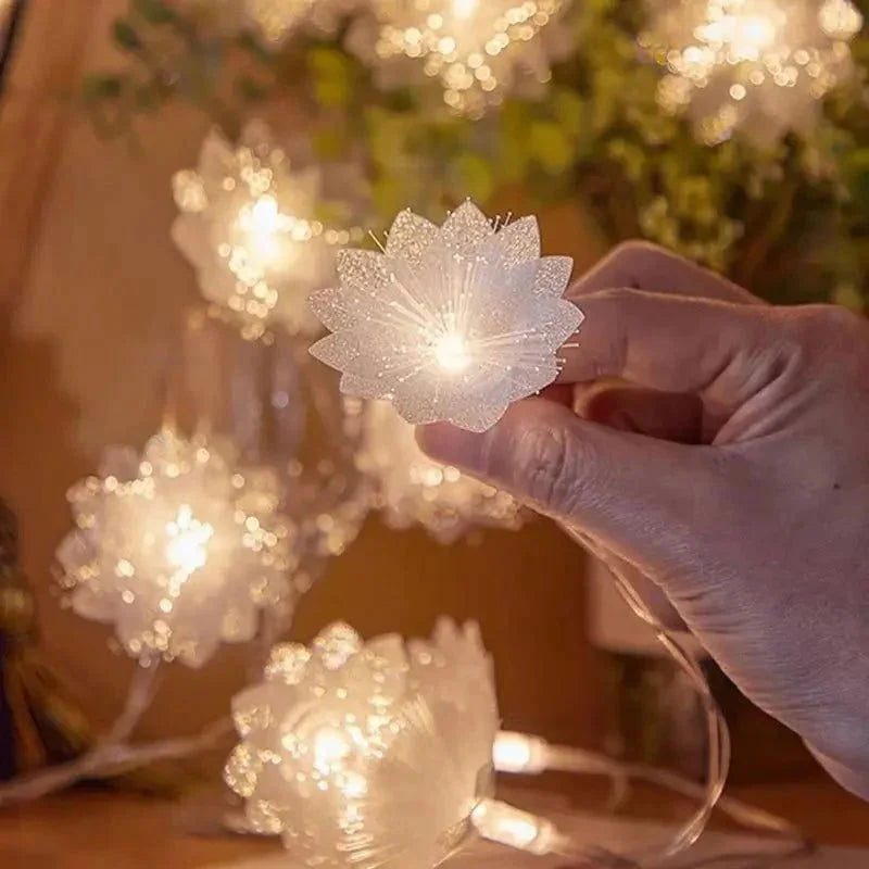 Cordão de Luz LED Decorativo com Flores para Natal - Iluminação Festiva