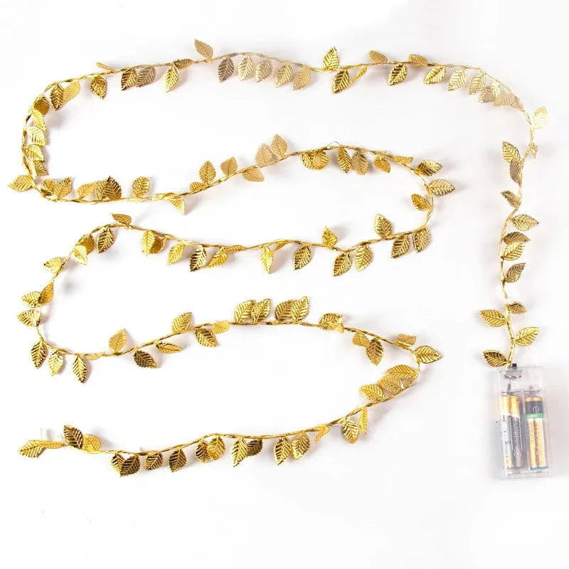 Cordão de Luzes LED Decorativo com Folhas Douradas - Iluminação Festiva