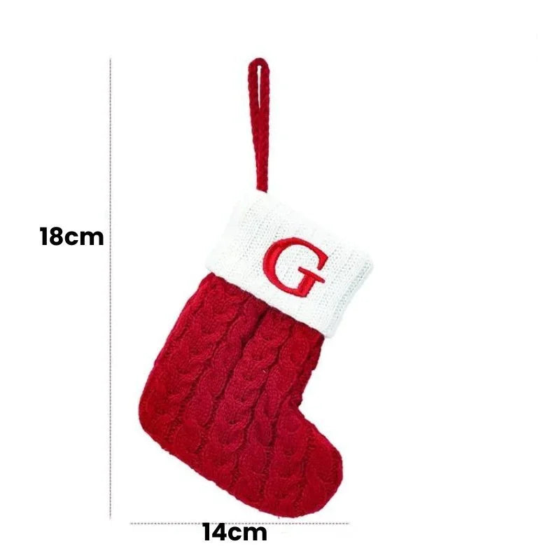 Enfeite de Meias de Natal com Letras do Alfabeto - Decoração Festiva Personalizada