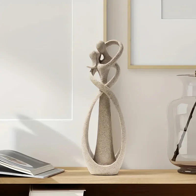 Escultura Abstrata de Casal Beijando em Resina para Decoração de Interiores