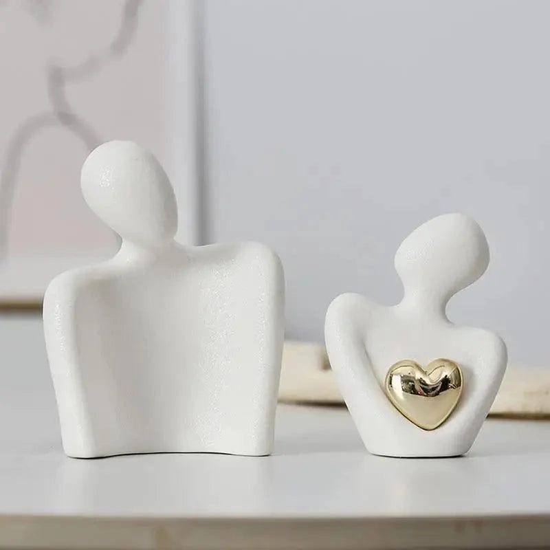 Estátua de Casal em Cerâmica para Decoração Moderna e Elegante