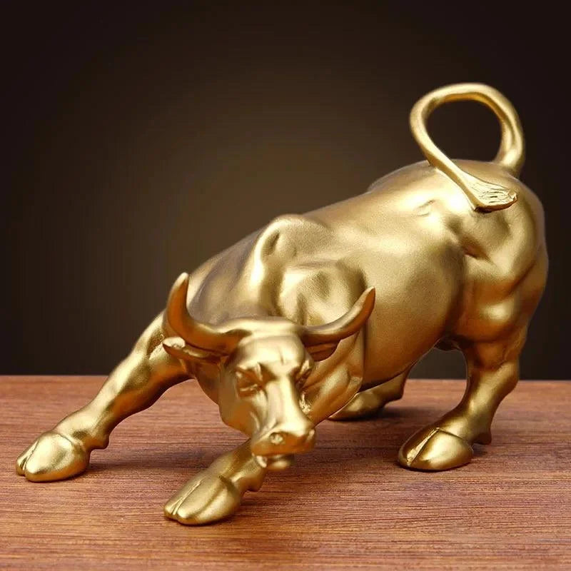 Estátua Decorativa Touro de Wall Street Dourado em Resina - Acessório de Decoração