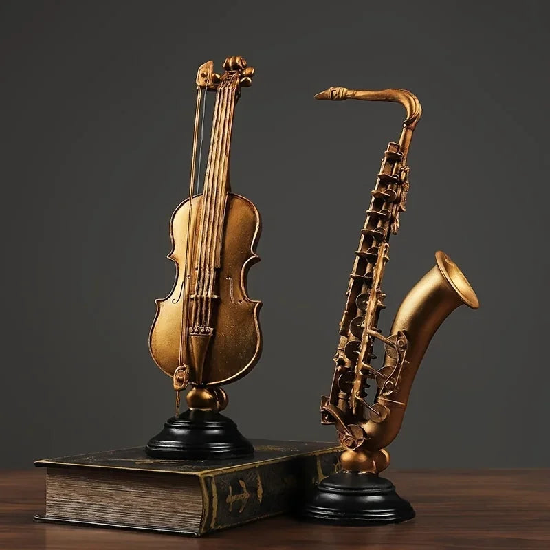 Ornamento Decorativo de Resina Violino e Saxofone Dourado