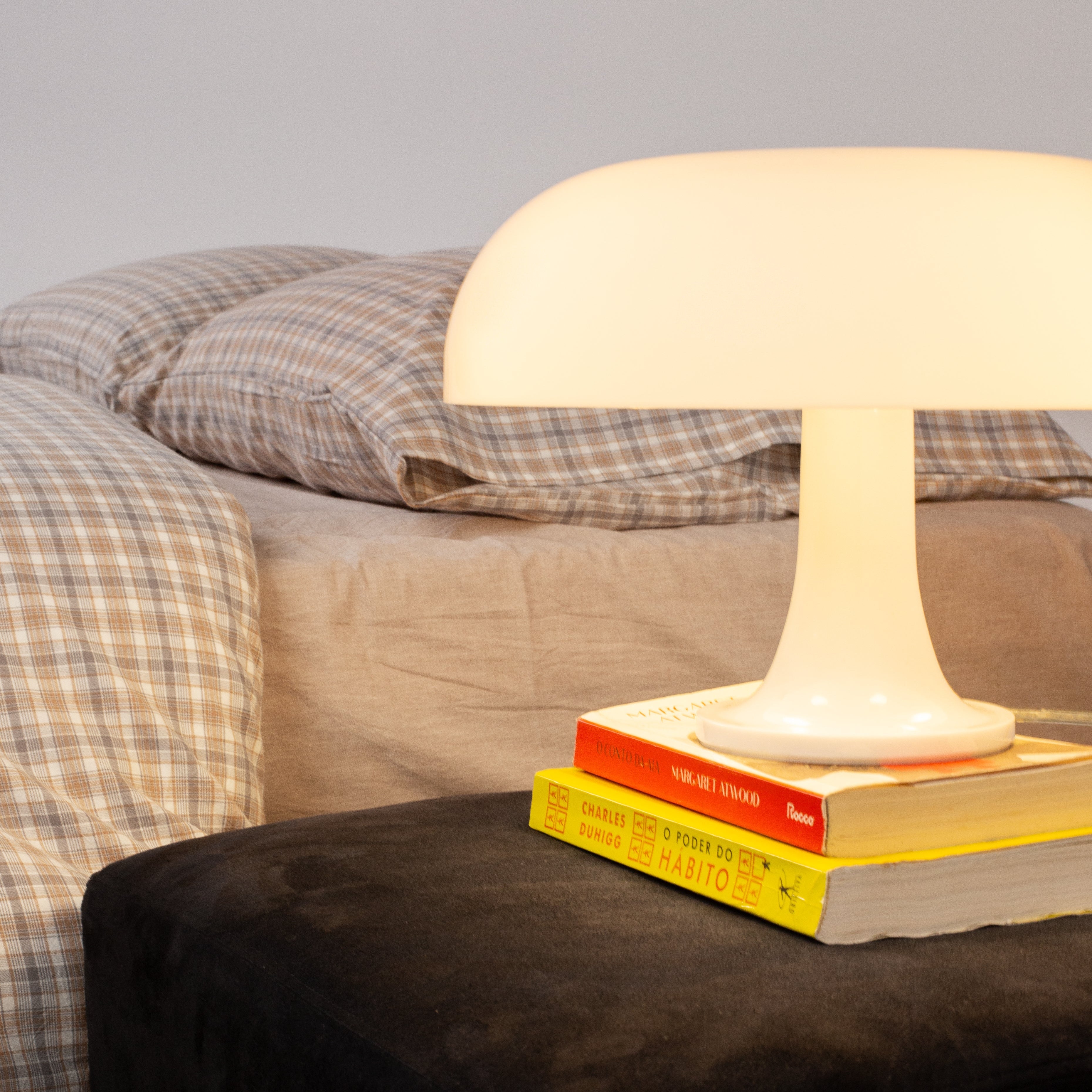 Abajur de Mesa Retrô Anos 70 Estilo Groovy - Iluminação Vintage para Decoração