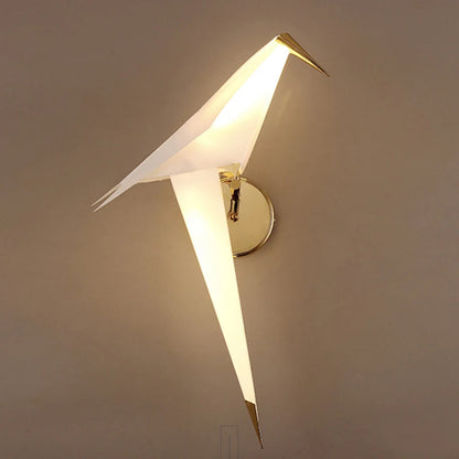 Arandela Dourada para Parede Interna - Design Origami