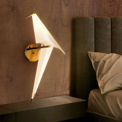 Arandela Dourada para Parede Interna - Design Origami