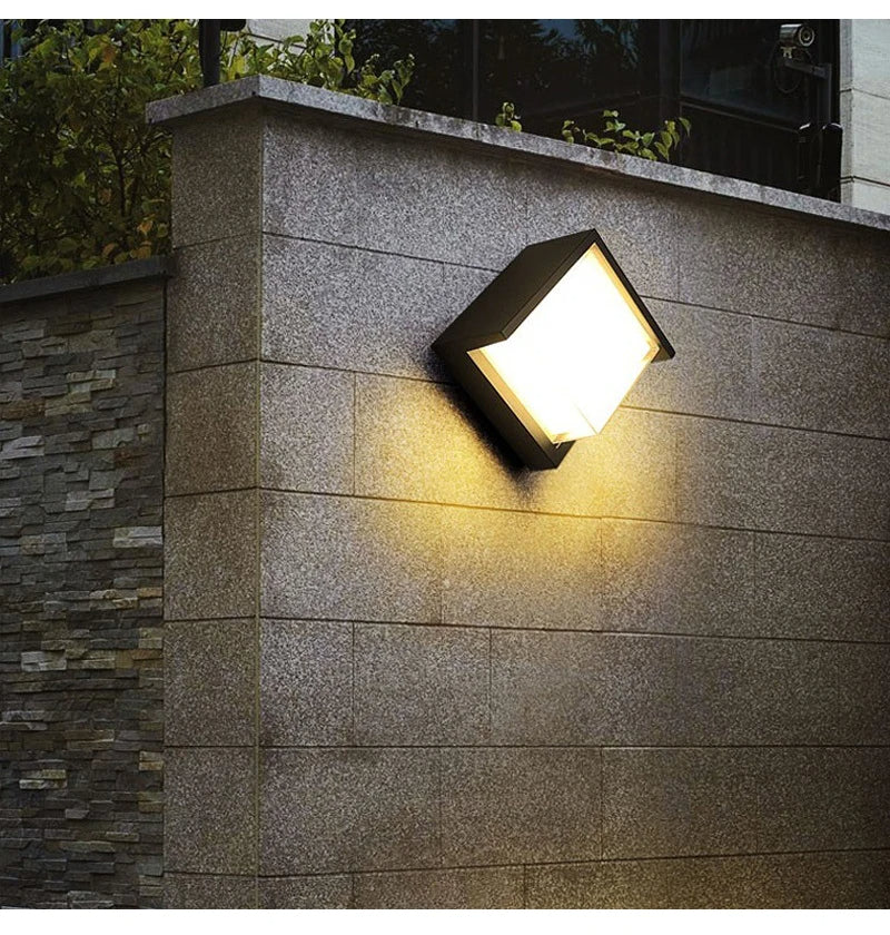 Arandela Externa para Jardim - Iluminação Decorativa Resistência à Intempérie