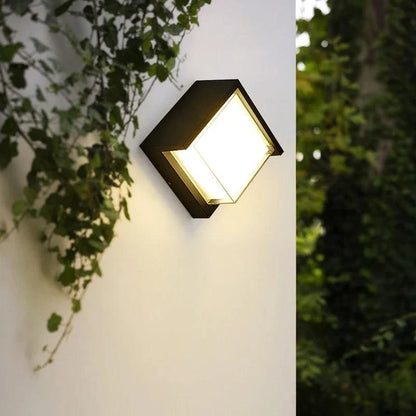 Arandela Externa para Jardim - Iluminação Decorativa Resistência à Intempérie