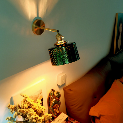 Arandela Vintage de Metal e Vidro para Iluminação Decorativa